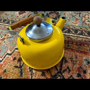 Yellow Teakettle